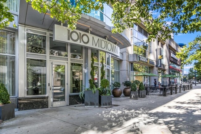 property at 1080 Peachtree St NE