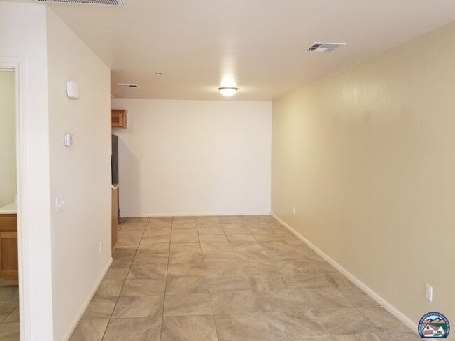 495 W Commercial Ave in El Centro, CA - Building Photo - Building Photo