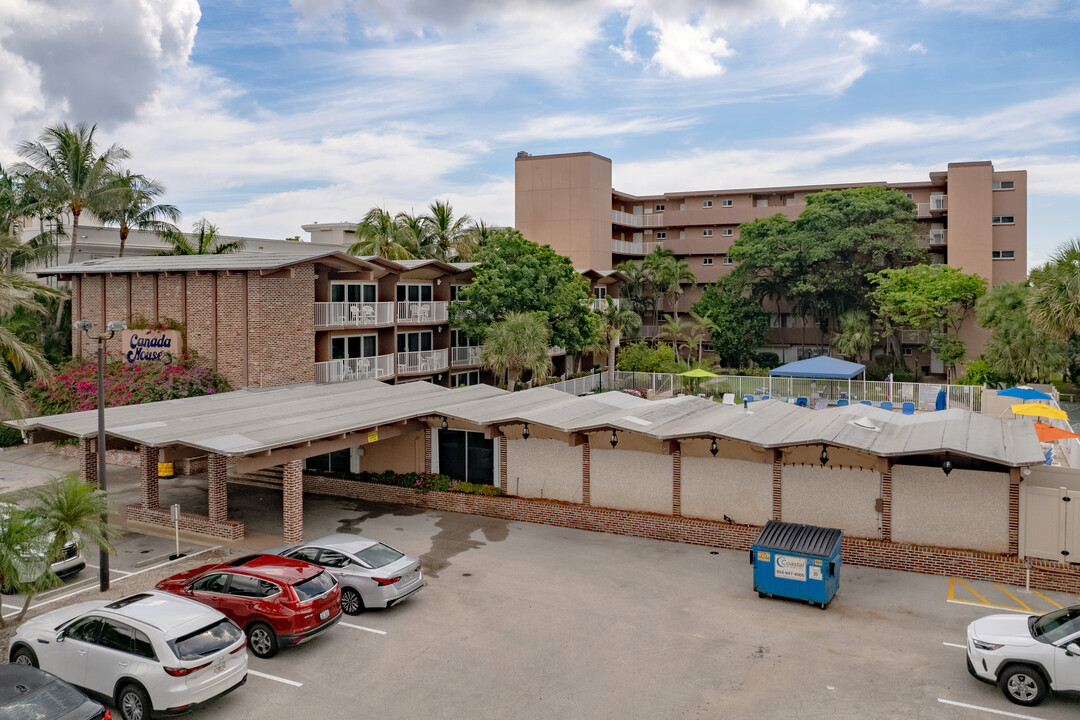 Canada House Beach Club in Pompano Beach, FL - Building Photo