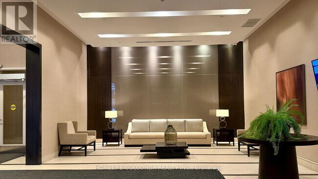 2035 Sheppard Ave E in Toronto, ON - Building Photo - Building Photo