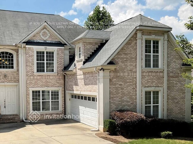 property at 5571 Boreal Way SW