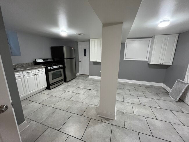 5154 W EDDY ST, Unit Garden Unit in Chicago, IL - Foto de edificio - Building Photo