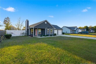 419 Northwoods Dr in Raeford, NC - Building Photo - Building Photo