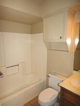 1615 Hazelwood St-Unit -A in Conroe, TX - Building Photo - Building Photo