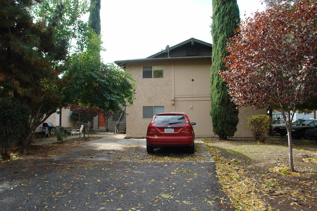 502/508 W Sacramento Ave in Chico, CA - Building Photo - Building Photo