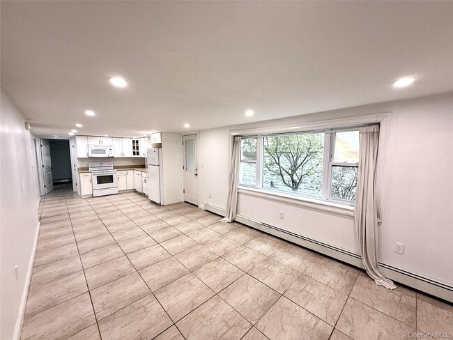 48 Illinois Ave in Long Beach, NY - Building Photo - Building Photo