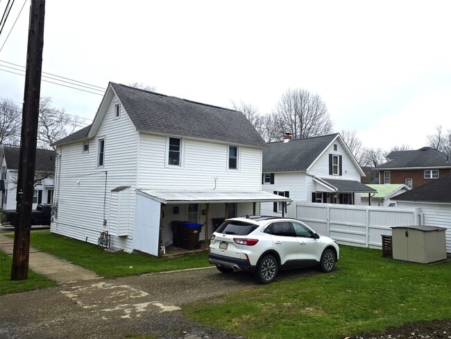 301 Bank St in Titusville, PA - Building Photo - Building Photo