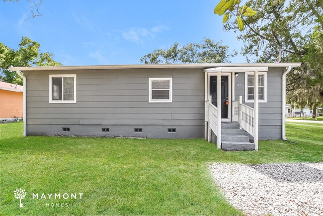 property at 1429 N Simpson St