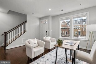 722 Crown Park Ave in Gaithersburg, MD - Building Photo