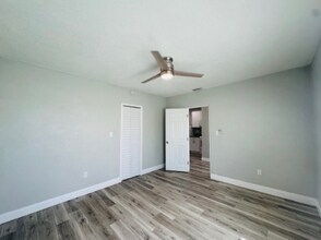 14 21st St N in St. Petersburg, FL - Building Photo - Building Photo