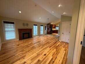 20910 Edwards Rd E in Lake Tapps, WA - Building Photo - Building Photo