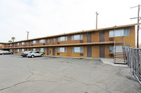 Fullerton Court Apartments photo'