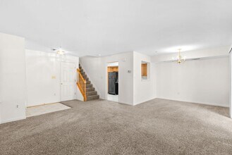 19958 Dunstable Cir in Germantown, MD - Building Photo - Building Photo