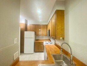 2209 S Braeswood Blvd in Houston, TX - Building Photo - Building Photo