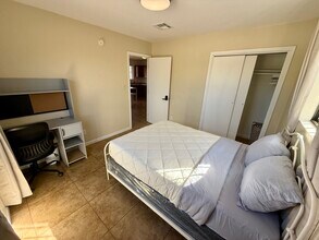 1231 E Lee St in Tucson, AZ - Foto de edificio - Building Photo