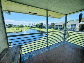 2827 N Course Dr in Pompano Beach, FL - Building Photo - Building Photo