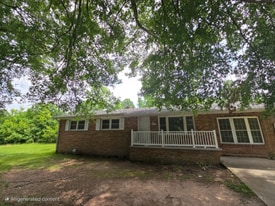 125 Bridges Cir in Kings Mountain, NC - Building Photo