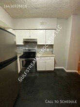 2704 Presbury St in Baltimore, MD - Building Photo - Building Photo
