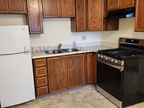 9205 Hipkins Rd SW in Lakewood, WA - Building Photo - Building Photo