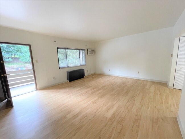 6350 Forward Ave, Unit Unit 16