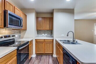 485 Brookbank Dr in Crowley, TX - Building Photo - Building Photo