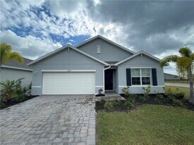 16645 Elkhorn Coral Dr in North Fort Myers, FL - Building Photo