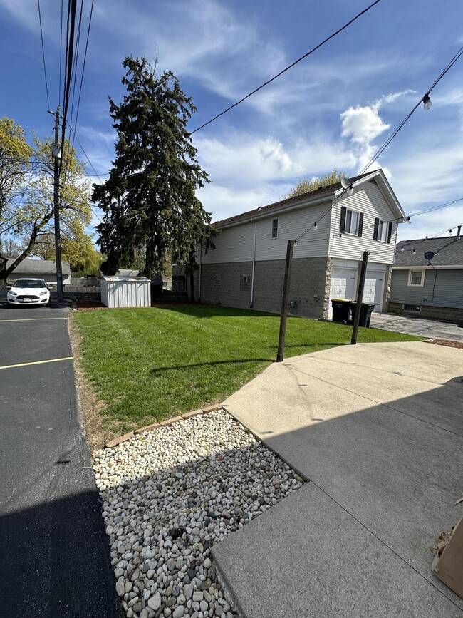 9226 W National Ave in West Allis, WI - Building Photo - Building Photo