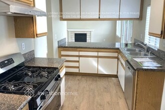 28660 Newcastle Rd in Highland, CA - Foto de edificio - Building Photo