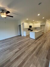 1331 W Beaver Creek Dr, Unit Beavercreek condos in Powell, TN - Building Photo - Building Photo