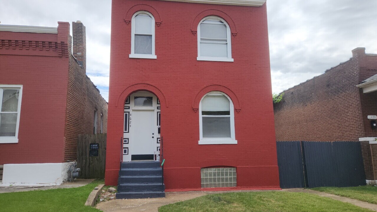4624 Tennessee Ave in St. Louis, MO - Building Photo