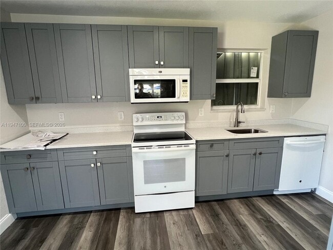 2837 NW 8th St in Fort Lauderdale, FL - Building Photo - Building Photo