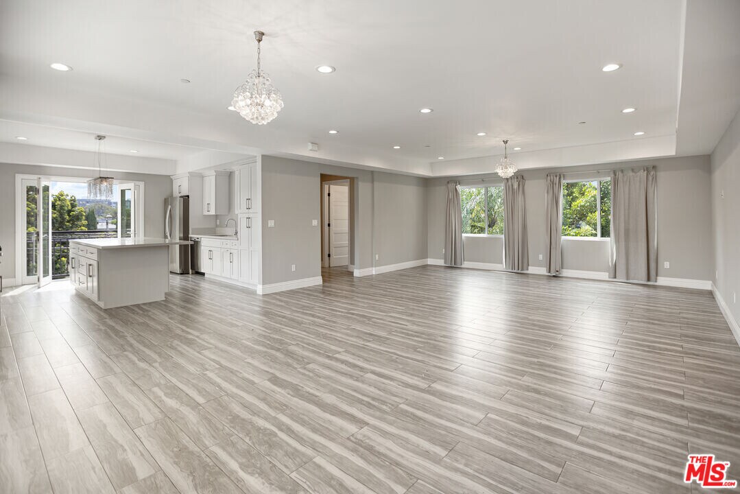 1355 Seward St in Los Angeles, CA - Building Photo