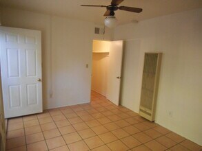 1409 S Mill Ave, Unit 2 in Tempe, AZ - Building Photo - Building Photo