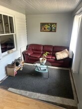 1141 E Bernhard Ave, Unit Lower in Hazel Park, MI - Building Photo - Building Photo
