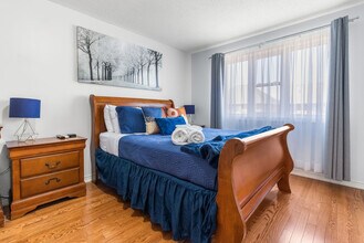 251 Wright Crescent in Niagara-On-The-Lake, ON - Building Photo - Building Photo