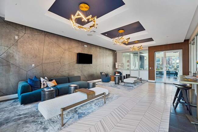 Richmond at Uptown in Houston, TX - Foto de edificio - Interior Photo