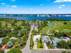 632 N Lakeside Dr in Lake Worth Beach, FL - Building Photo - Building Photo
