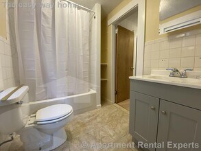 153 Hamilton St in Cambridge, MA - Building Photo - Building Photo