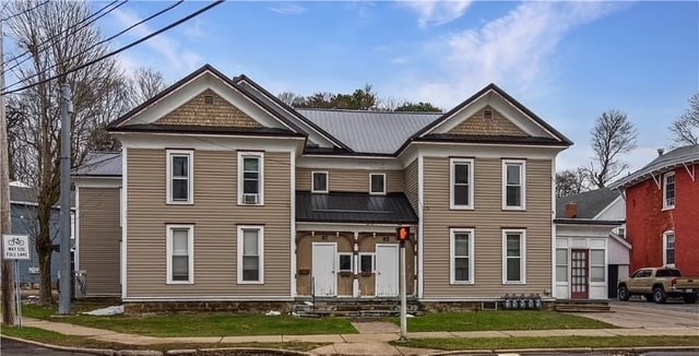 65-67 Temple St in Fredonia, NY - Foto de edificio