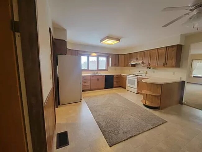 16981 M-52 in Chelsea, MI - Building Photo - Building Photo