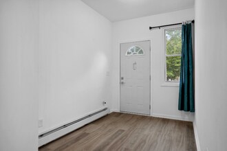 1418 N Oliver Ave in Minneapolis, MN - Building Photo - Building Photo