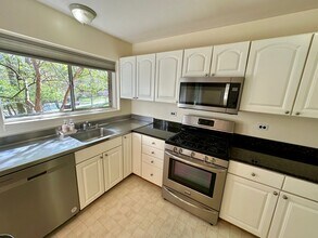 10670 Weymouth St in Bethesda, MD - Building Photo - Building Photo