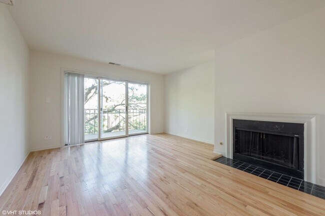 1700 Hinman Ave in Evanston, IL - Building Photo - Building Photo