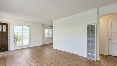 313 Venice Way in Venice, CA - Building Photo - Building Photo