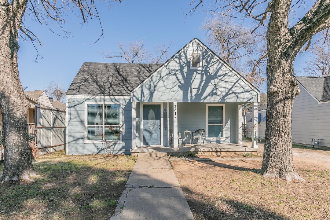 2617 Marigold Ave in Fort Worth, TX - Building Photo