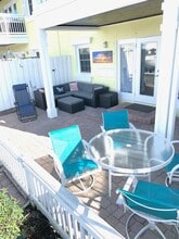 5265 Beach Dr SE, Unit B in St. Petersburg, FL - Building Photo - Building Photo
