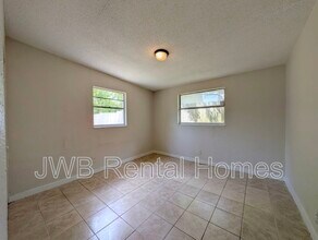 1490 W 33rd St in Jacksonville, FL - Building Photo - Building Photo