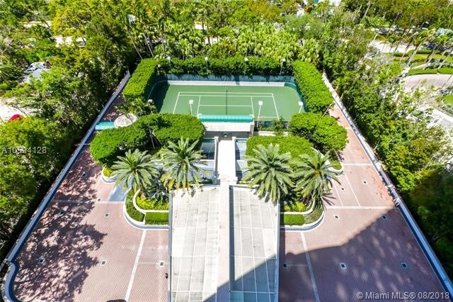 2127 Brickell Ave-Unit -1406 in Miami, FL - Building Photo - Building Photo