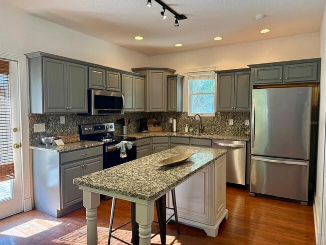 910 SE 2nd St in Ocala, FL - Building Photo - Building Photo