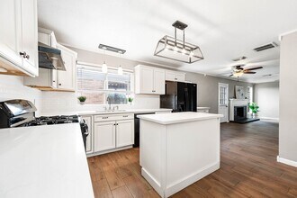 17203 Kettle Creek Dr in Spring, TX - Building Photo - Building Photo